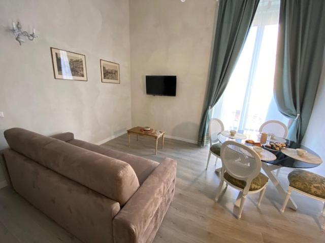Venustasnapoli Villa Buitenkant foto